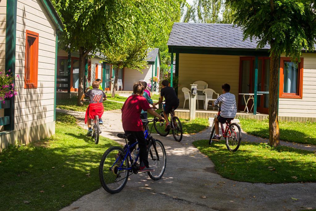 Bungalows Stel-Puigcerdà Zewnętrze zdjęcie